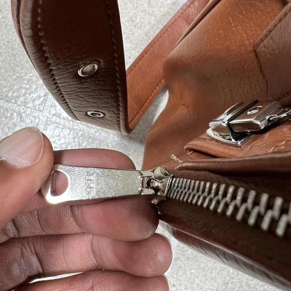 Vintage Genuine Leather Brown Messenger Bag Shoulder Bag‎ Carry On Made In Korea
